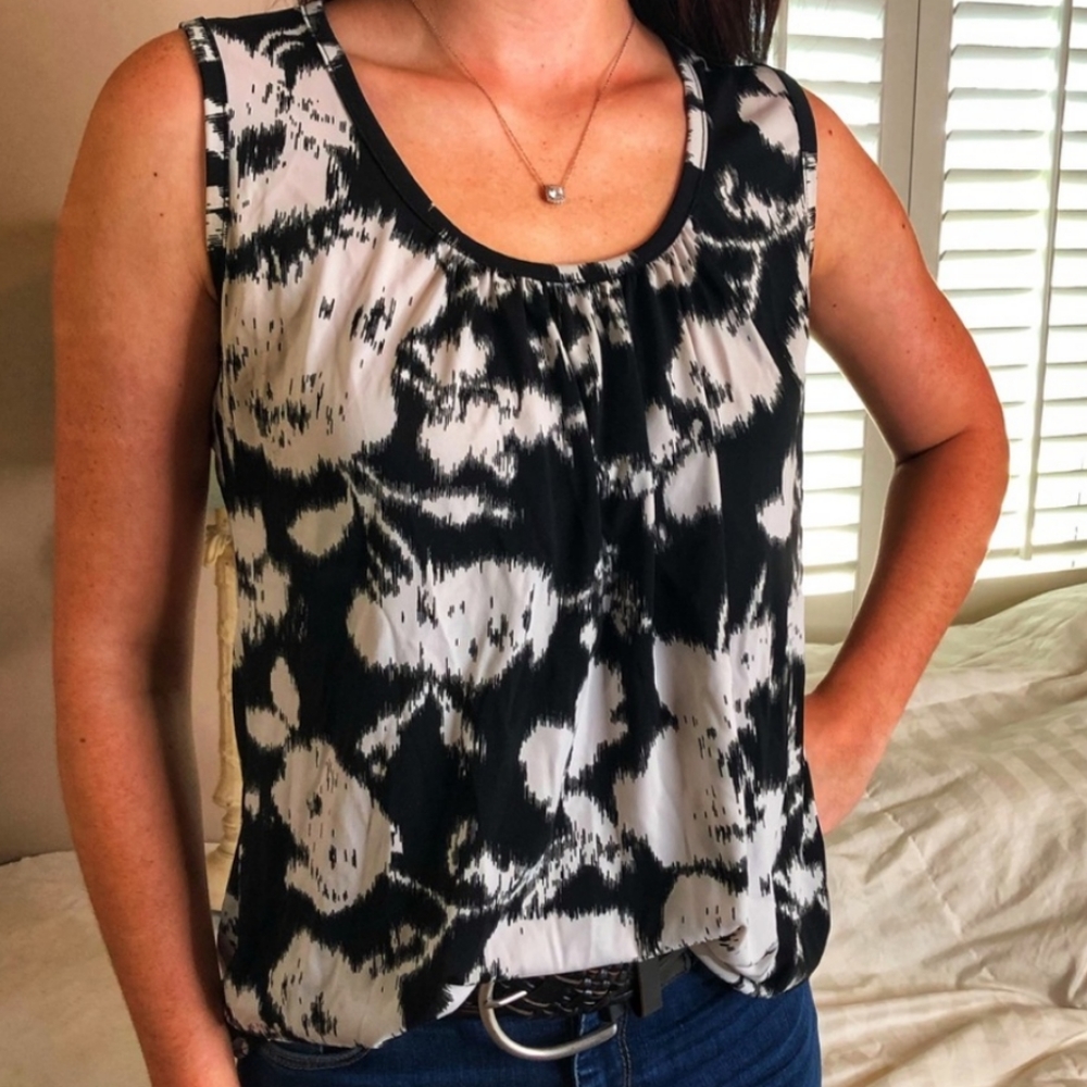 Black & White Sleeveless Blouse